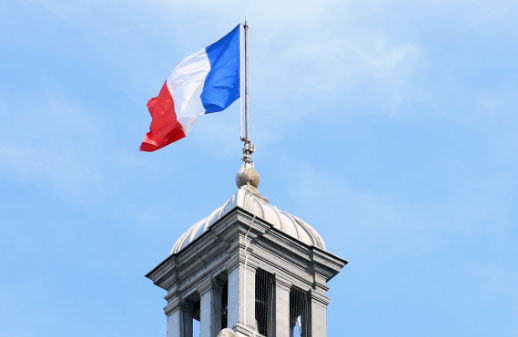 The Senate of France unanimously approved a bill establishing the presumption of use of cultural content by AI providers